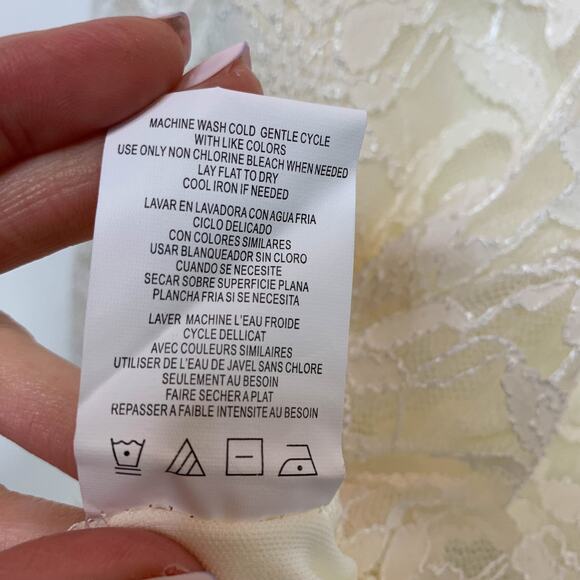 NWT MARINA white lace gown back cutout maxi side slit v-neck romantic 2689 - Picture 10 of 13